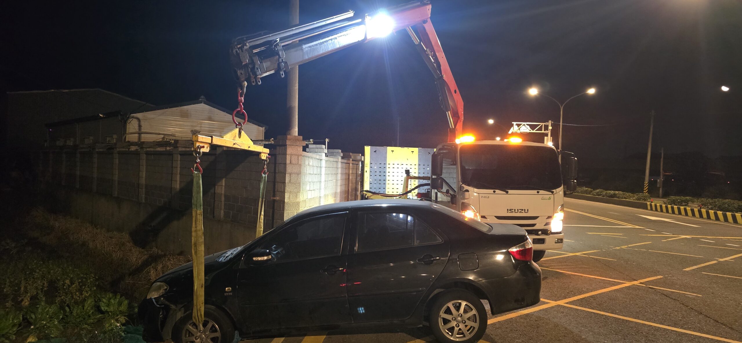 萬里區道路救援｜24H 汽車/機車拖車救援｜穩順旺專業放心