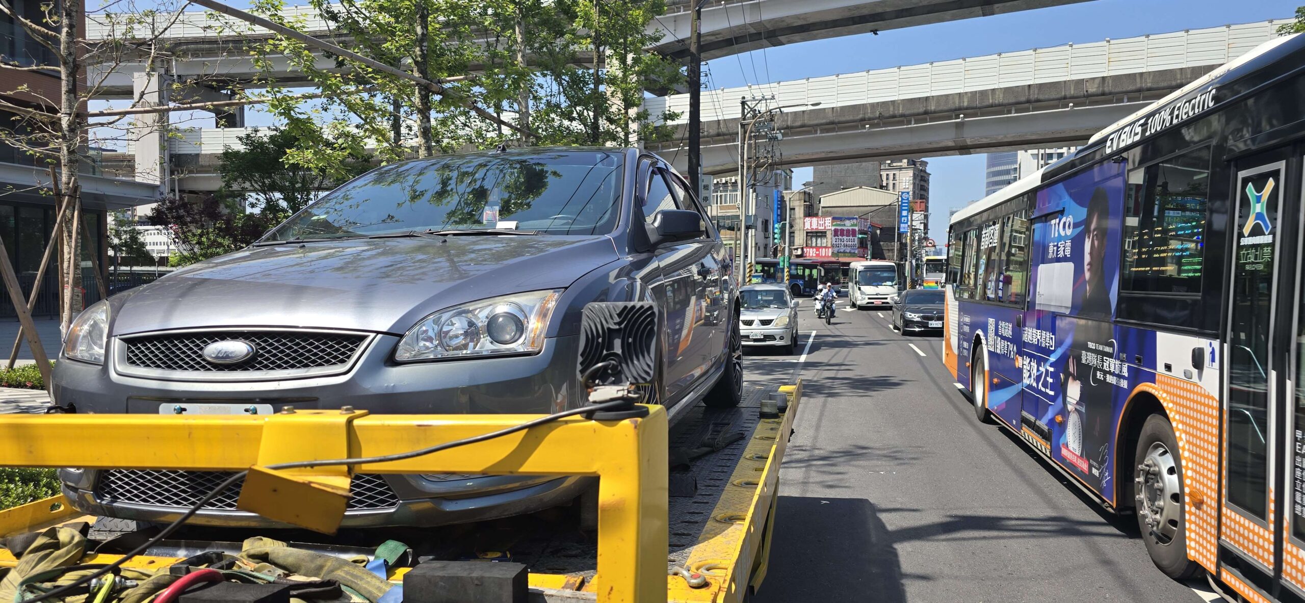 信義區 24H 道路救援｜機車 / 汽車 / 重機 故障拋錨 專業服務拖吊車 