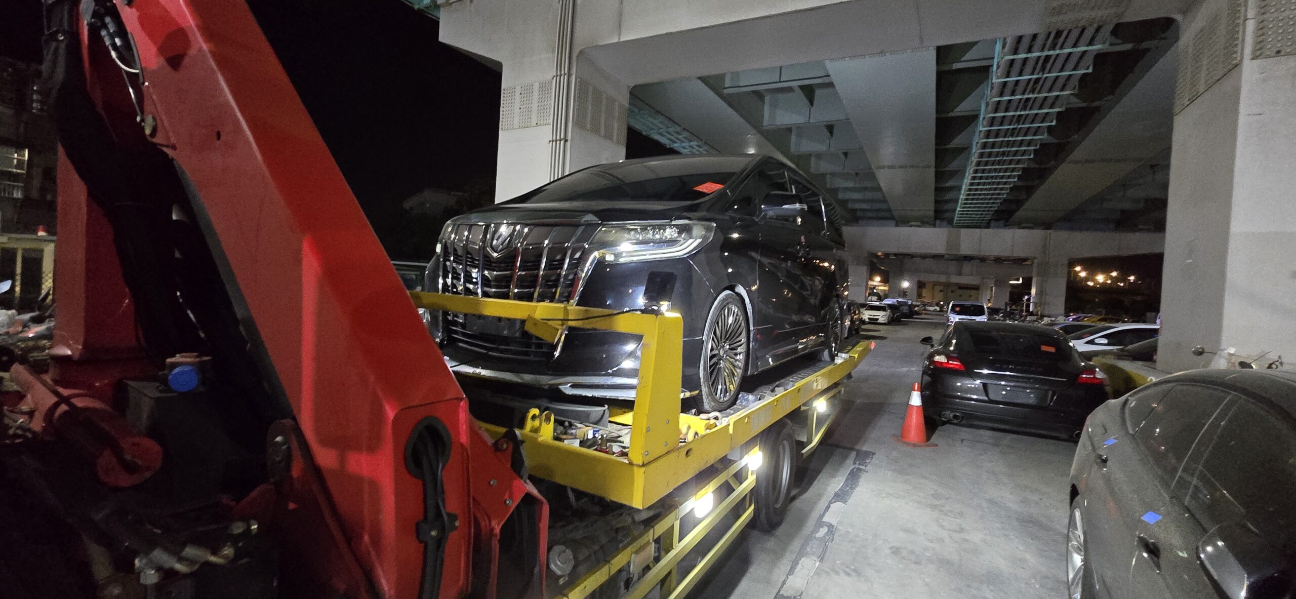 中壢平鎮拖吊車 24H 道路救援｜汽車・機車・重機快速支援