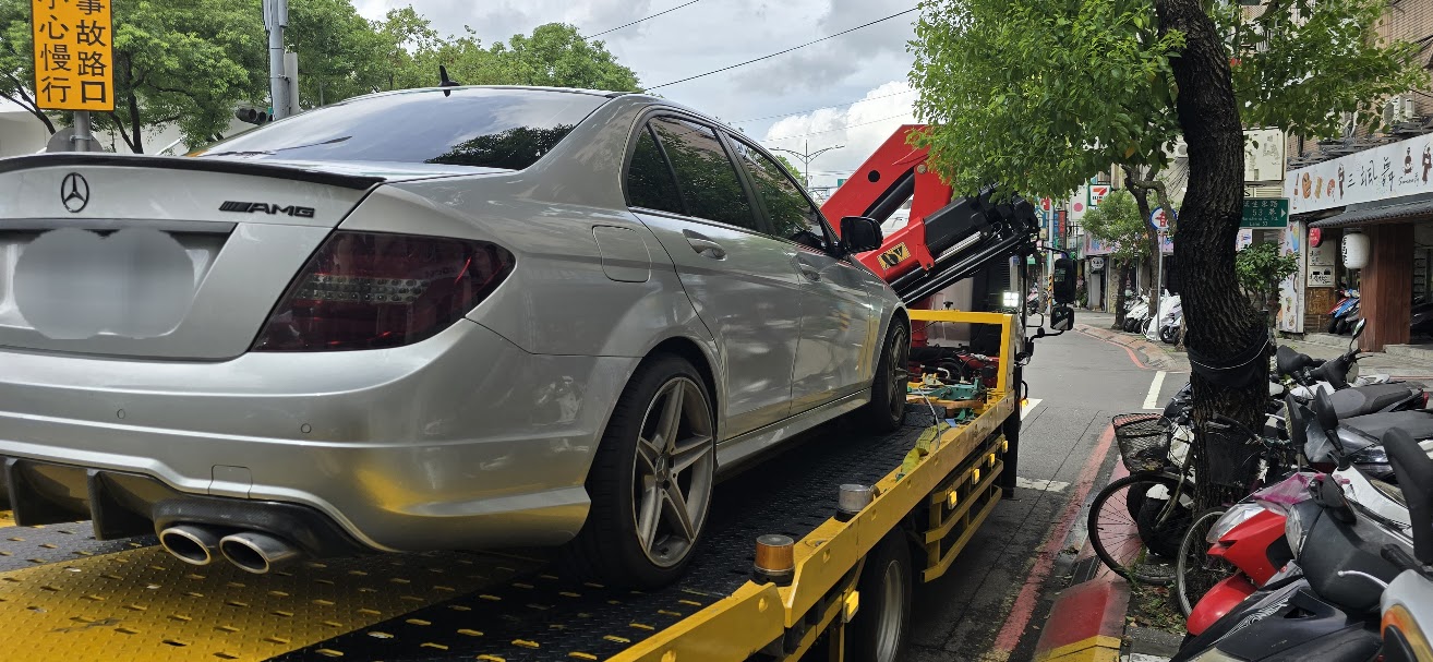 除夕到過年車輛故障不慌張｜春節 24 小時 汽車機車 道路救援