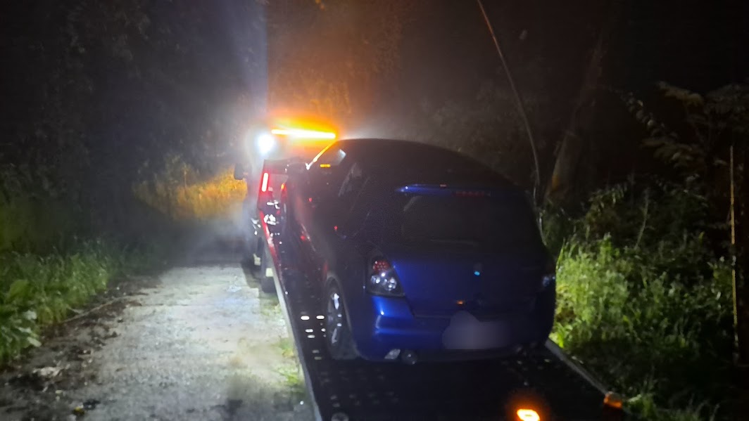 道路救援支援指南｜爆胎、故障、車禍拖吊、陷車與底盤卡住處理全攻略