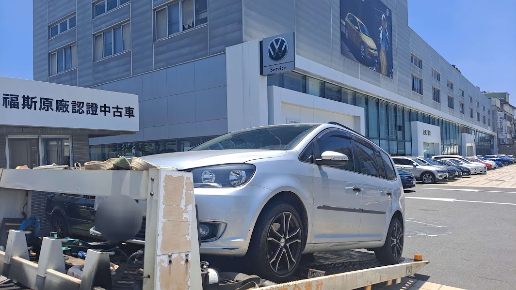 爆胎救援完整攻略｜汽車、機車、重機爆胎拖吊與即時處理