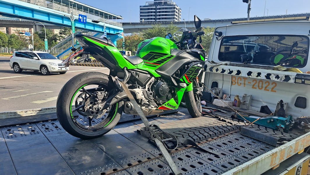 基隆市拖吊車全區｜24H 緊急道路救援｜汽車・機車・重機到場快速
