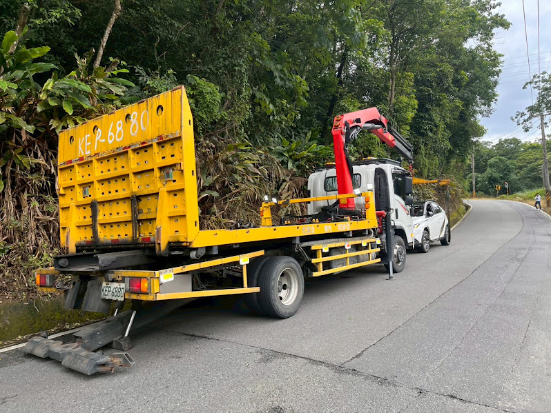 台北市汽車故障救援中心｜全天道路拖車支援、事故移車、拋錨處理即刻服務