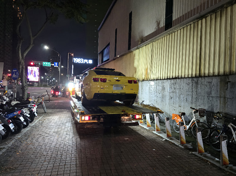 台北市拖吊車服務全攻略｜汽車拖吊、事故移置、特殊車輛運送完整解析