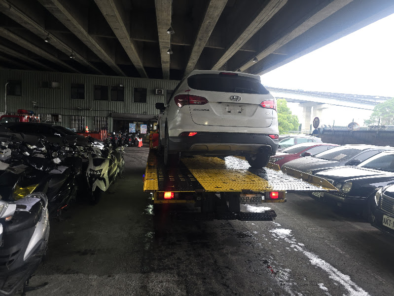 新北市汽車、機車扣牌車輛拖車服務完整指南｜吊扣牌照、無法合法上路車輛運送說明