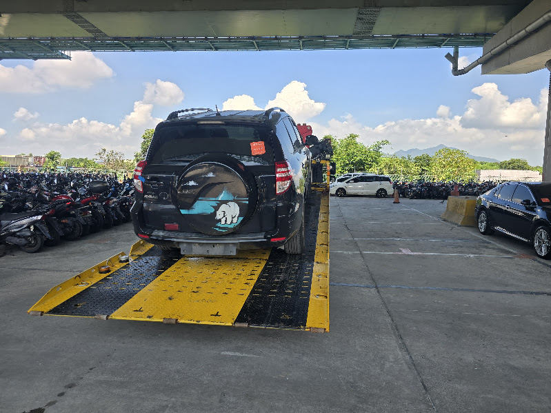 台北市汽車、機車被扣牌拖車服務說明｜扣牌車、無牌車合法運送與道路移車完整介紹