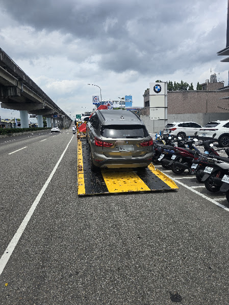 基隆汽車拖吊怎麼找？全市道路救援指南｜汽車・重機・機車爆胎、車禍、拋錨、山區陷車一次看懂